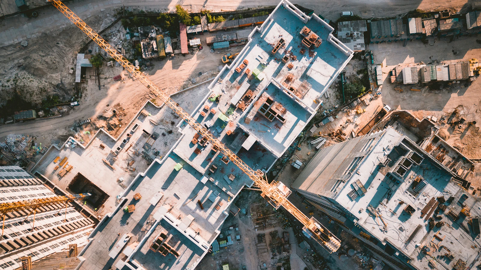 aerial view photography of vehicles and buildings during daytime