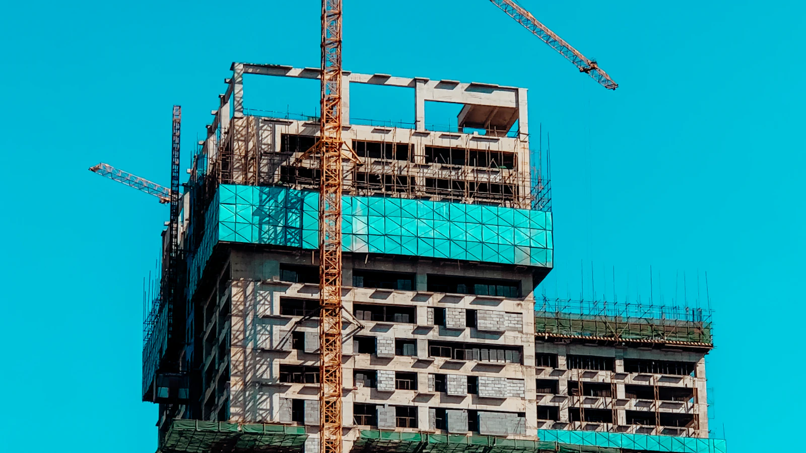 brown and white concrete building
